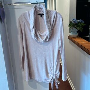 White House Black Market ladies super soft light weight sweater